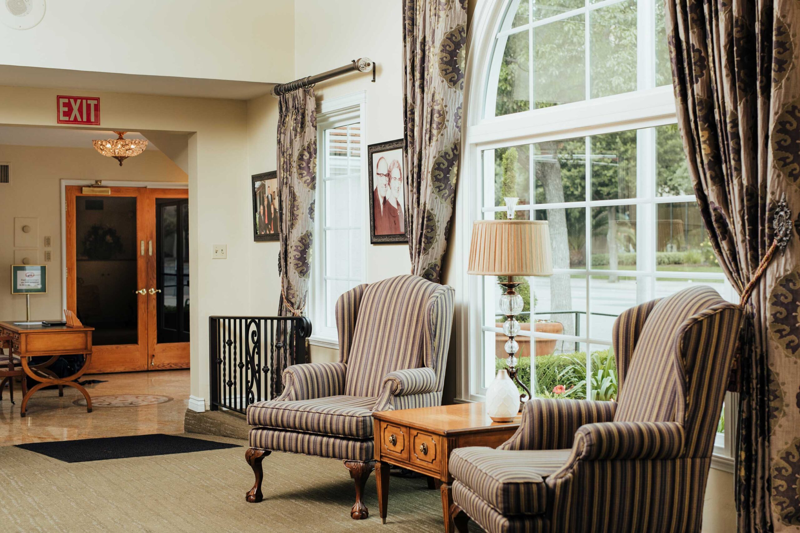 Hilgenfeld Mortuary Lobby Area with two chairs